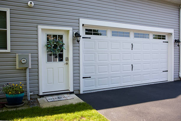 24/7 Emergency Garage Door Panel Replacement experts in Boone County County, AR